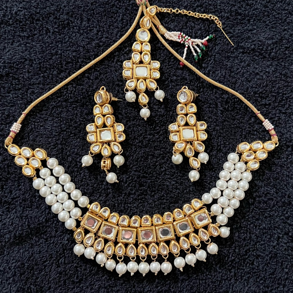 Indian kundan necklace